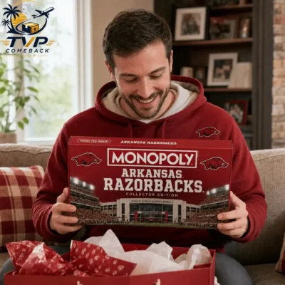 Arkansas Razorbacks Collector's Edition Monopoly Board Game