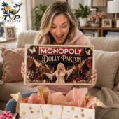 Dolly Parton Collector's Edition Monopoly Board Game 2 Dolly Parton Collectors Edition Monopoly Board Game 2 DCfOe