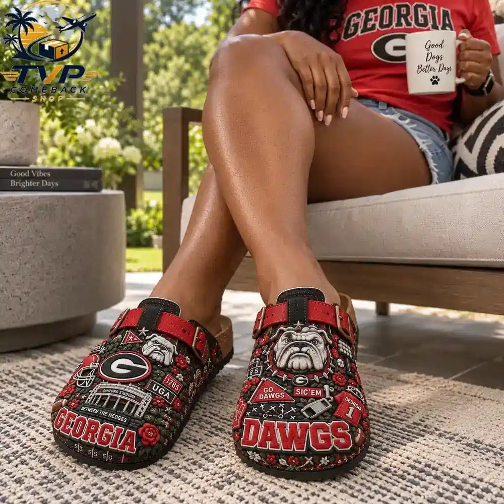 Georgia Bulldogs NCAA 3D Embossed Suede Clogs Georgia Bulldogs NCAA 3D Embossed Suede Clogs